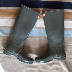 Hunter boots size 9